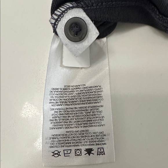 Nike Men's very Dark Gray/Black Polo with Red Cincinnati Reds and Nike logos. - Picture 9 of 10